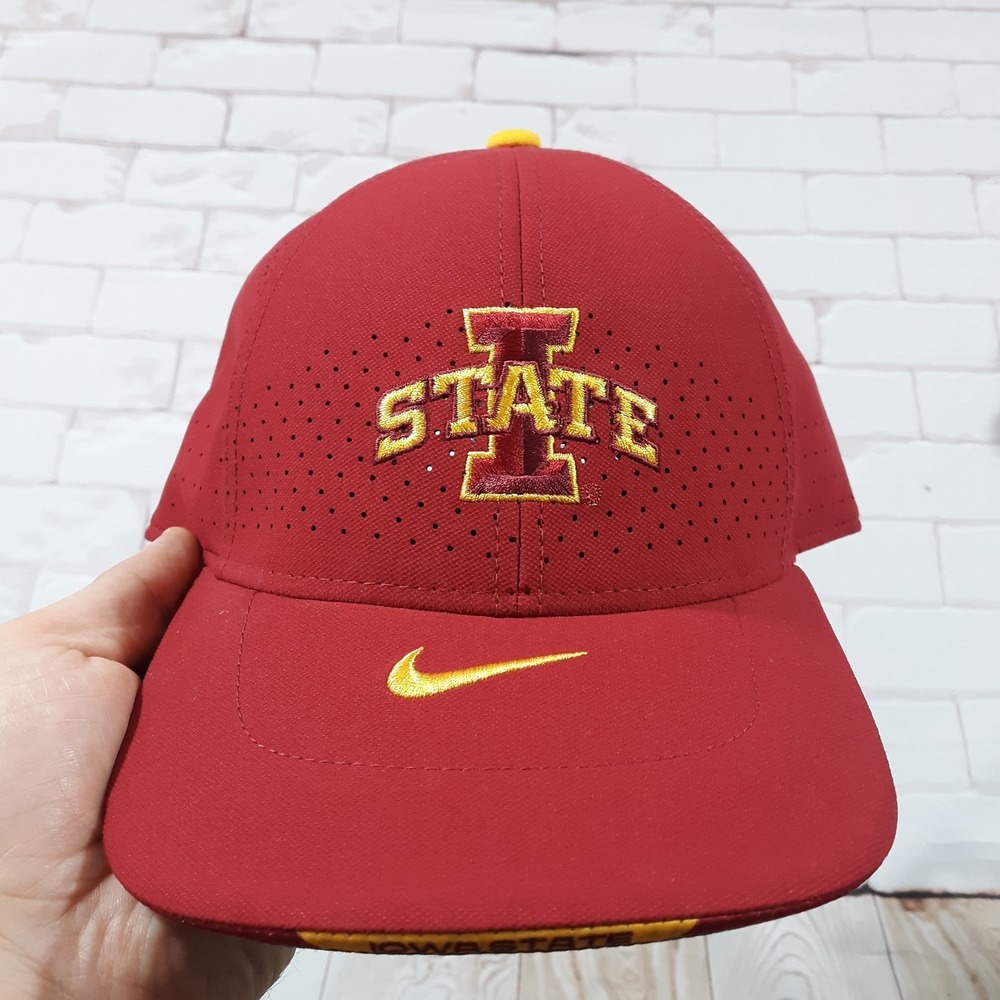 Nike‎ Legacy 91 Iowa State Cyclones Hat Cap Strapback Adjustable Dri-Fit Red